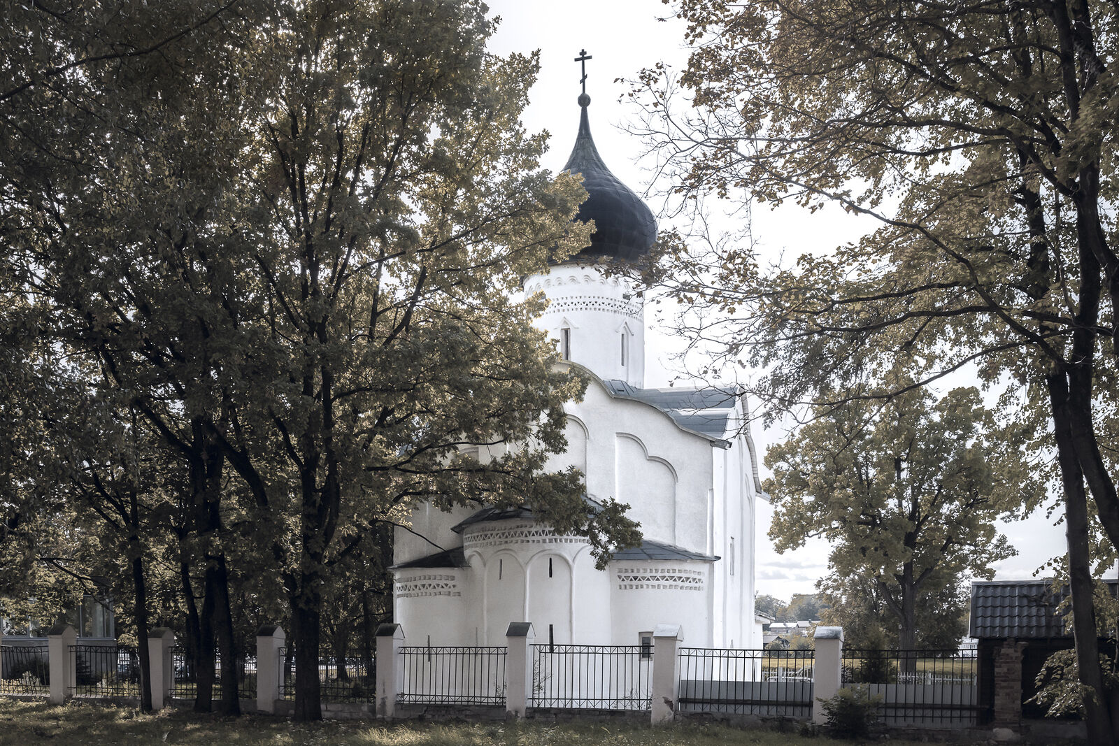 Аркадий Захаров фотография. Архитектура псковских церквей. Церковь Георгия со Взвоза 1494 г.–XVI вв.