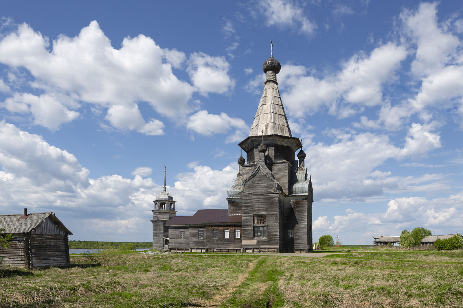 Arcady Zakharov photo. Architecture of churches of the Russian North. Ascension Church, 1651. Piyala village
