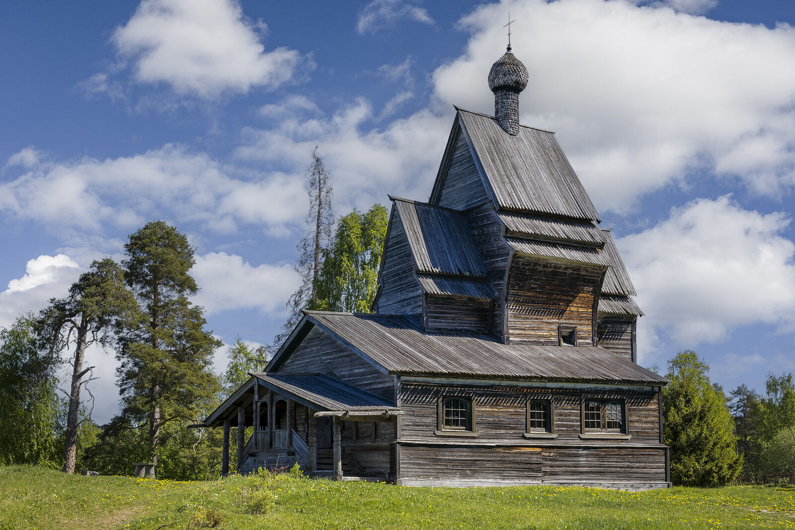 Arcady Zakharov photo. Architecture of churches of the Russian North. The Church of St. George the Great Martyr, 1493. Rodionovo village Церковь св. Великомученика Георгия Победоносца 1493 г. д. Родионово