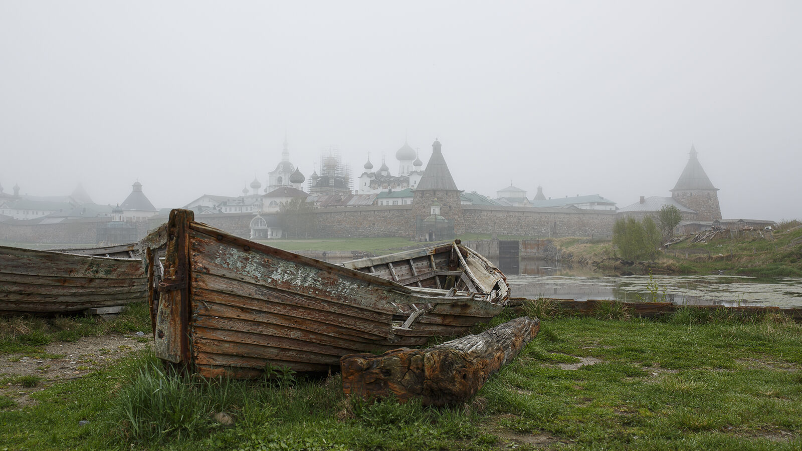 Аркадий Захаров фотография. Соловки. Старый карбас