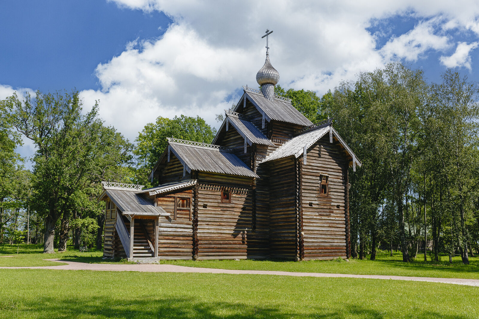 Аркадий Захаров фотография. Церкви Русского Севера. ц. Николы из д. Мякишево Хвойнинского р-на. 1642 г.