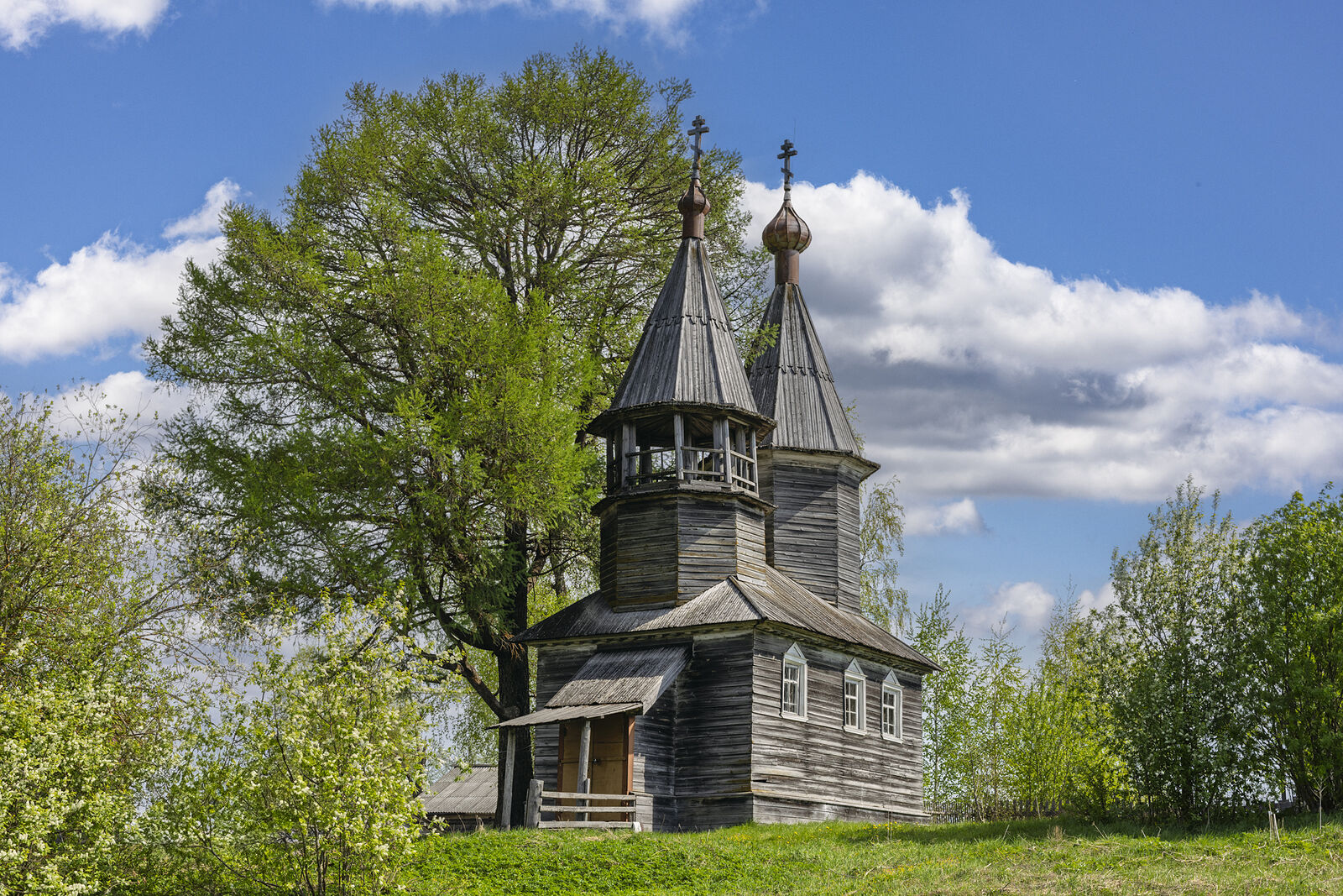 Arcady Zakharov photo. Chapels. Oshevensky churchyard. St. George Chapel. The end of the XVIII-the beginning XIX century
